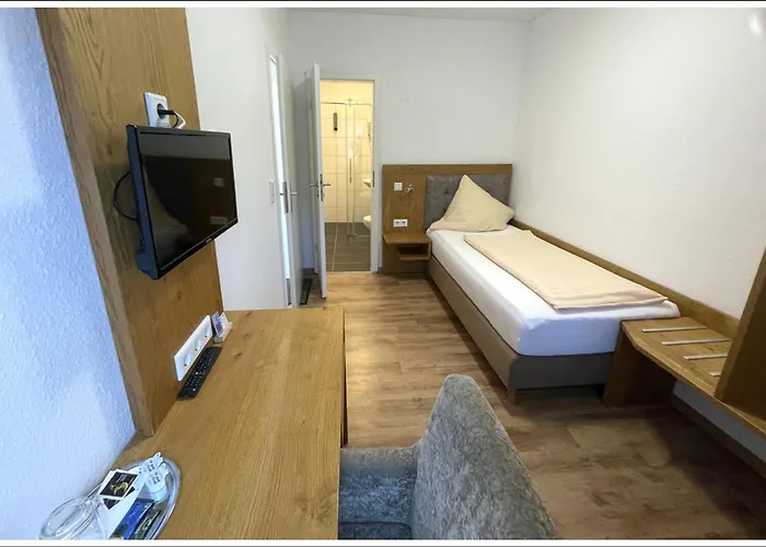 Bed & Breakfast Herr Berge 3*